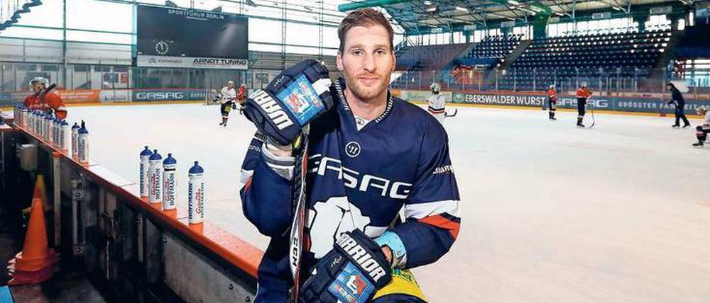 Arbeiten für die großen Auftritte. Drei von sieben Titeln hat André Rankel mit den Eisbären noch im Wellblechpalast gewonnen, seit 2008 spielen die Berliner in der Arena am Ostbahnhof.