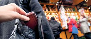 Dichtes Gedränge, viele Ablenkungen. Nicht nur auf Weihnachtsmärkten wird in Berlin viel geklaut. 