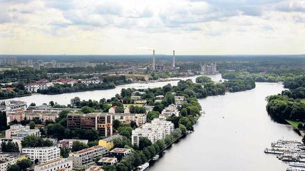Auf dem Rummelsburger See vor Alt-Stralau 33 hätten acht Häuser entstehen sollen. Doch der See ist zu vergiftet. 
