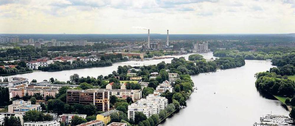 Auf dem Rummelsburger See vor Alt-Stralau 33 hätten acht Häuser entstehen sollen. Doch der See ist zu vergiftet. 