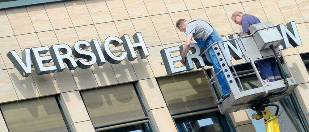Die Branche leidet ebenso wie die Banken unter der Geldmengen- und Zinspolitik der EZB. 