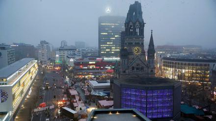Dienstagmorgen, Breitscheidplatz. 