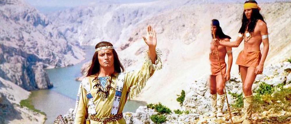 Das Original. Pierre Brice als Winnetou am Pueblo Plateau. RTL sendet an Weihnachten die Neuverfilmung.