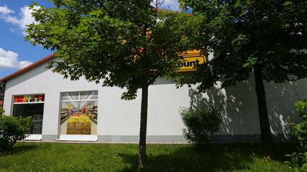 Netto-Markt in Arnsdorf - hier war es am 21. Mai zur Auseinandersetzung mit dem Flüchtling gekommen
