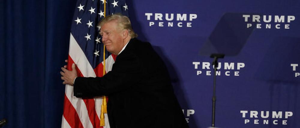 Abgang von der Bühne? Amerikas Wahlmänner entscheiden an diesem Montag, ob Donald Trump Präsident wird.
