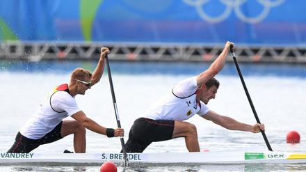 Die Olympiasieger Sebastian Brendel (rechts) und Jan Vandrey müssen sich in Zukunft noch mehr strecken.