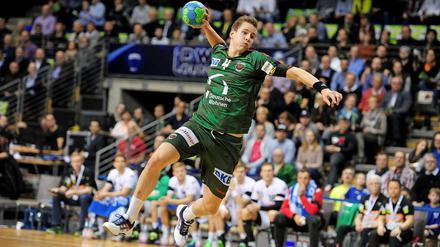 Berlins Bjarki Elisson hatte vor dem Spiel um zwei weitere Jahre bei den Füchsen verlängert. Gegen Göppingen erzielte der Isländer zwei Treffer.