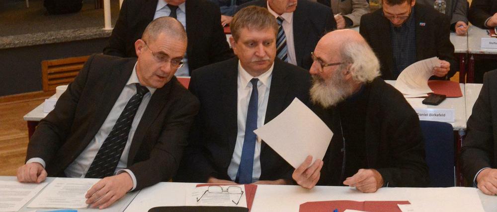 Der Fraktionsvorstand der AfD: Bernd Pachal zwischen dem Vorsitzenden Rolf Keßler (links) und dem zweiten Vize Werner Wiemann.