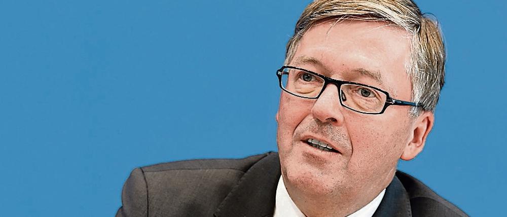 Der Wehrbeauftragte des Bundestages, Hans-Peter Bartels (SPD). 