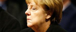 Bundeskanzlerin Angela Merkel in der Gedächtniskirche am Breitscheidplatz, wo sie sich auch ins Kondolenzbuch eintrug.