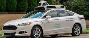 Ein selbstfahrendes Uber-Fahrzeug in Pittsburgh (USA).
