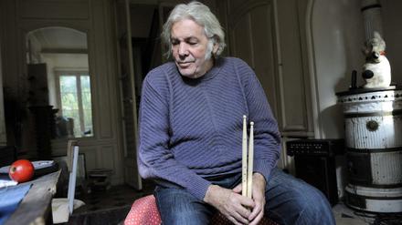 Pierre Barouh 2008 in seiner Wohnung in Paris.