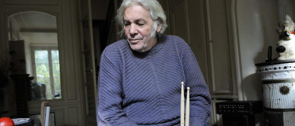 Pierre Barouh 2008 in seiner Wohnung in Paris.