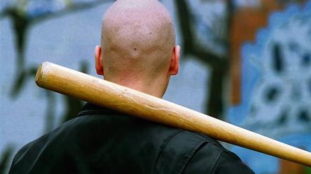 Opfer rechter Gewaltstraftaten sollen in Brandenburg nicht mehr abgeschoben werden.