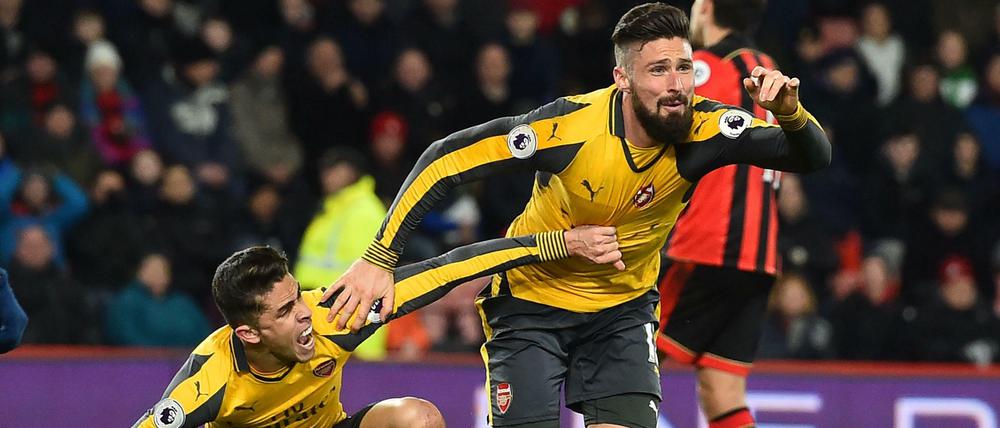 Besser spät als nie. Olivier Giroud (r.) bejubelt seinen Treffer zum 3:3 in der Nachspielzeit.