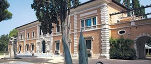 Ein Bauherr aus Berlin. Der Stil der Villa Massimo ist nicht italienisch, sondern zeigt eher die deutsche Vorstellung Italiens. 