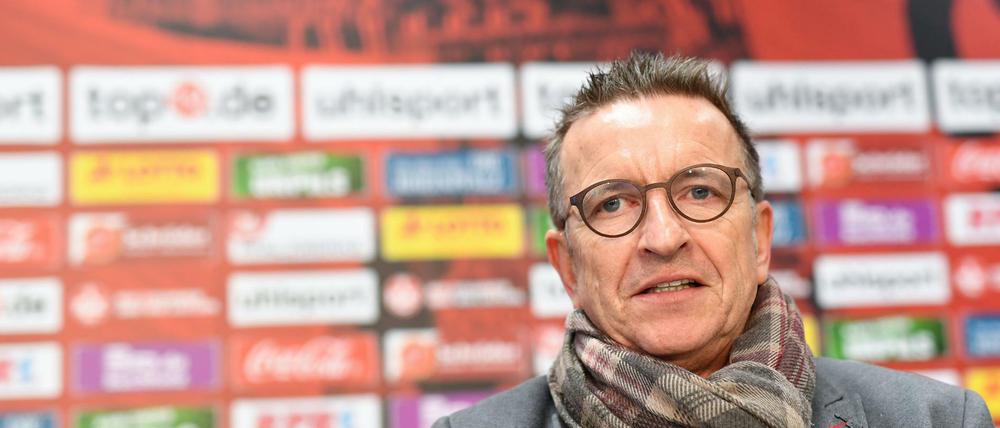 Norbert Meier bei seiner Vorstellung in Kaiserslautern am Dienstag.