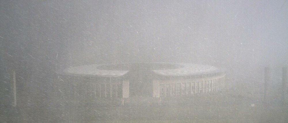 Ähm, ist da wer? Dieses Bild twitterten gerade die Stadionbetreiber des Olympiastadions in Berlin.