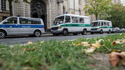 Auch diesmal werden die Sicherheitsmaßnahmen vor dem Moabiter Gericht hoch sein.