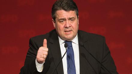 Einschnitt. SPD-Chef Sigmar Gabriel hat sich Ende 2016 den Magen verkleinern lassen. Hier ein Foto vom März 2016.