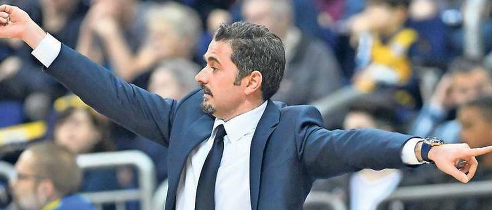 Wo geht es international hin für Alba? In der Liga ist das Team von Trainer Ahmet Caki seit sieben Spielen ungeschlagen. Gegen Malaga dürfte es heute aber schwer werden mit einem Sieg. Foto: dpa/Zinken