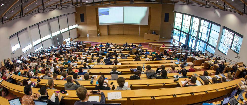 In der Lehre erreichen Unis ihre Ziele noch am besten, sagen Hochschulleitungen.