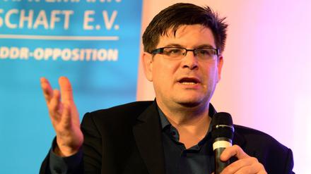 Der Linken-Politiker und Bau-Staatssekretär Andrej Holm konnte am Freitagabend keineswegs alle Fragen zu seiner Stasi-Vergangenheit ausräumen.