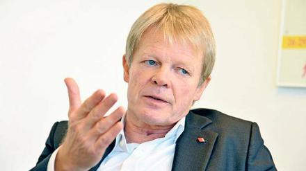 Reiner Hoffmann: Arbeitgeber blockieren betriebliche Altersvorsorge. 