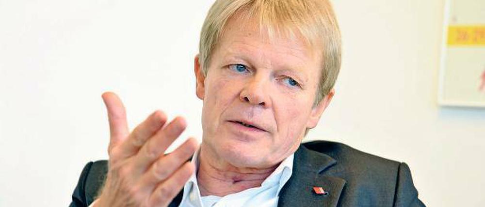 Reiner Hoffmann: Arbeitgeber blockieren betriebliche Altersvorsorge.
