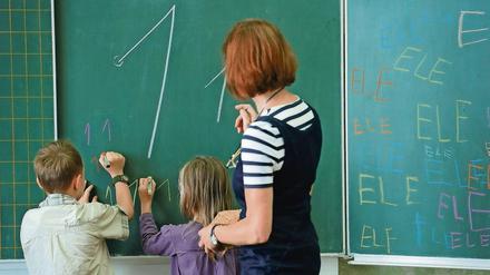 Durch die Lerntagebücher sollen Grundschulen erfahren, welches Vorwissen die Kinder mitbringen.