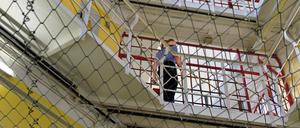 Unruhe in der JVA Berlin-Tegel: Woher kommen die gefundenen Patronen?