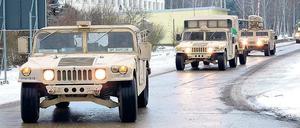 Auf der Durchfahrt: Die aktuelle Verlegung von Material und Fahrzeugen der US-Armee durch Deutschland Richtung Osten hat konträre Reaktionen ausgelöst.