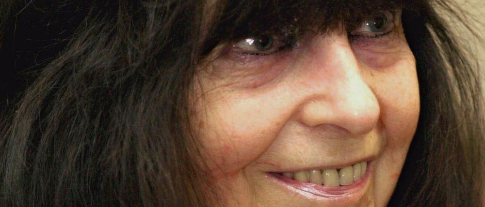 Ausgezeichnet. Friederike Mayröcker wird für ihre Hörspiele geehrt.