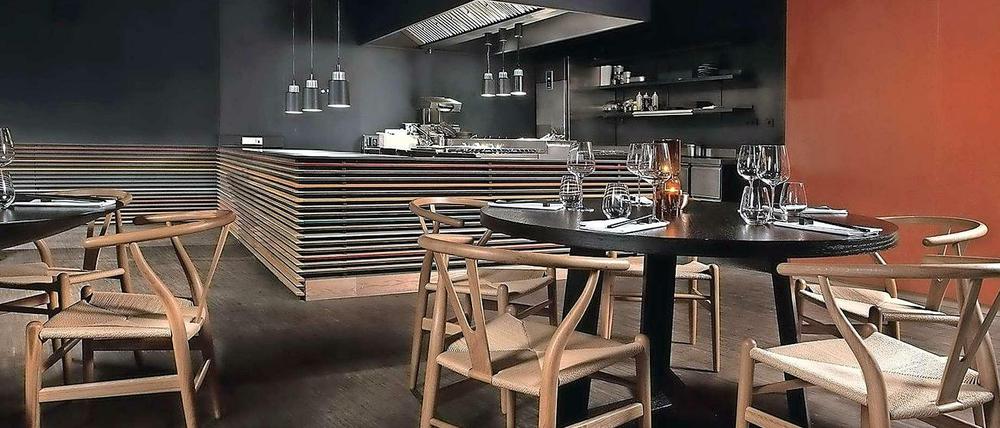 Die moderne Einrichtung mit Designer-Stühlen ist geblieben, der Küchenchef ist neu - im Dae Mon gleich neben dem Monbijoupark in Mitte.