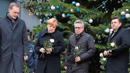 Offizieller Besuch am Tatort - das war es dann zunächst mit der Anteilnahme von staatlicher Seite.