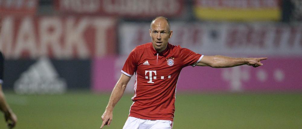 Da lang geht's lang zum neuen Vertrag: Arjen Robben bleibt dem FC Bayern über das Saisonende erhalten.