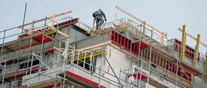 Noch kann sich die Koalition dabei auf eine kräftig anziehende Konjunktur im Wohnungsbau ausruhen.