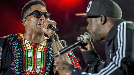 Q-Tip (links) und der 2016 verstorbene Phife Dawg von A Tribe Called Quest bei einem Konzert 2013.