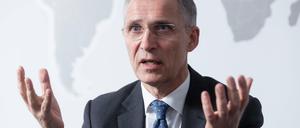 Nato Generalsekretär Jens Stoltenberg zeigt sich "äußerst besorgt" über die steigende Zahl der Cyberattacken gegen das Nato-Bündnis. 