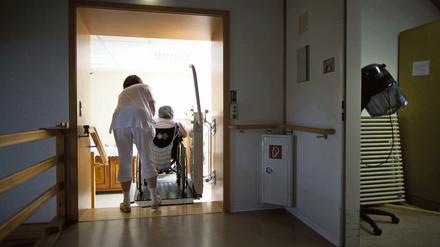 783.000 Pflegebedürftige wurden 2015 in Pflegeheimen betreut.