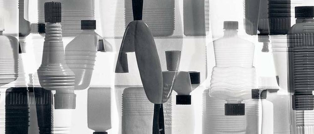 Die Schönheit des Banalen. Peter Keetmans "Plastikflaschen" von 1963.