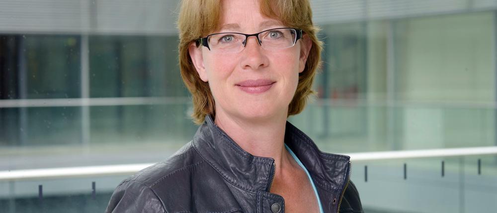Die medienpolitische Sprecherin der grünen Bundestagsfraktion, Tabea Rößner, über Redaktionen, Schlagzeilen und Politiker in der Pressekrise.