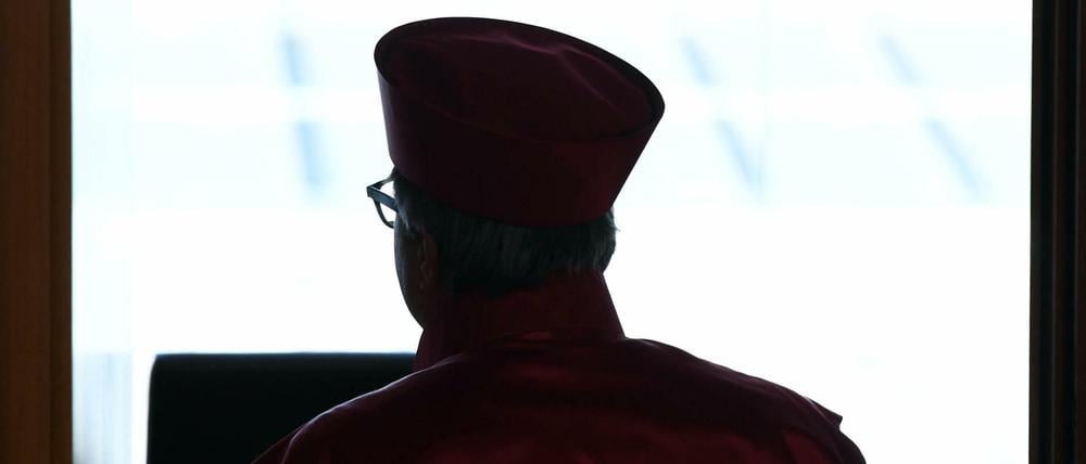 Blick nach vorne und hinaus: Der Vorsitzende Richter des Zweiten Senats, Andreas Voßkuhle, am Dienstag nach der Urteilsverkündung.