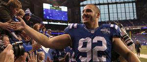 Auch eine Taktik-Umschulung nutzte nichts. Dem 120-Kilo-Mann Björn Werner habe es an Muskelmasse und Athletik gefehlt, schrieben Experten.