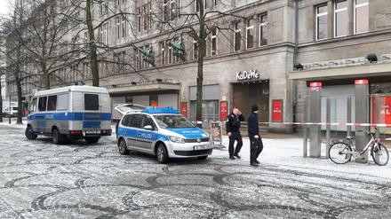 Das KaDeWe war noch am Vormittag abgesperrt. 