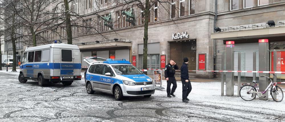 Das KaDeWe war noch am Vormittag abgesperrt. 