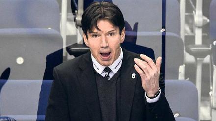 Hilfe von oben. Eisbären-Trainer Uwe Krupp bekommt wohl nicht nur neue Spieler, sondern auch einen Kotrainer vom Eigner in Los Angeles. 