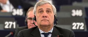 Der Kandidat der Konservativen, Antonio Tajani aus Italien, hat im ersten Wahlgang die meisten Stimmen bekommen, aber nicht die absolute Mehrheit. 