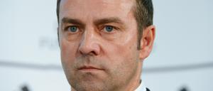 Rücktritt. Hans-Dieter Flick
