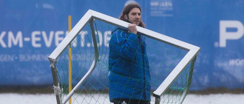Torsten Frings soll mit Darmstadt die Klasse halten.